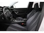 Peugeot e-2008 EV Allure Première 1 fase 50 kWh | 360° Camera | Getint Glas | Apple Carplay | Keyless