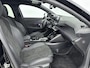 Peugeot 208 Hybrid 136 e-DCS6 GT | Panoramisch dak | Alcantara interieur | Stoelverwarming | Lichtmetalen velgen |
