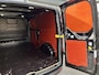 Ford Transit Custom 300 2.0 TDCI L2H1 Dubbele schuifdeur Airco Cruise control 3-Persoons Telefoonverbinding Navigatiesysteem Achterruitrij camera Parkeersensoren voor en achter Schuifdeur Euro 6