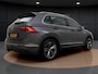 Volkswagen Tiguan 1.5 TSI R-line | Pano Dak | Trekhaak | 360 Camera | ACC | Elek. Achterklep | Stoelverwarming | 19" |