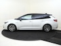 Toyota Corolla Touring Sports 2.0 Hybrid Executive | achteropkomend verkeer waarschuwing | airco automatisch | Apple Carplay/Android Auto | Autonomous Emergency Braking | cruise control adaptief | full-LED koplampen | lederen/stof bekleding | lichtmetalen velgen 17" | navigatiesysteem full map | rijstrooksensor met correctie | voorstoelen verwarmd