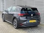 Volkswagen ID.3 Pure 45 kWh 150PK / App Connect / Parkeersensoren V+A / 18'' LMV / VW