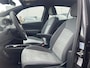 Volkswagen ID.3 Pure 45 kWh 150PK / App Connect / Parkeersensoren V+A / 18'' LMV / VW
