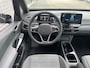 Volkswagen ID.3 Pure 45 kWh 150PK / App Connect / Parkeersensoren V+A / 18'' LMV / VW