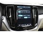Volvo XC60 T6 340PK Automaat Plug-in Hybrid AWD Inscription / Navigatie / Elektrisch glazen schuif-kanteldak / Leder Blond / Stuur & Stoelverwarming / Elektrische achterklep / Cruise control