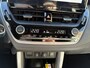Toyota Corolla Cross 2.0 HYBRID 184PK FIRST-EDITION BLIND-SPOT EL-ACHTERKLEP LM-VELGEN KEYLESS PARK-SENSOREN STOELVERW DRAADLOOS-LADEN AD-CRUISE BLUETOOTH