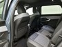 Peugeot e-5008 SUV Allure Avantage 73 kWh 210pk | Accu SOH 99,2% | Lage kilometerstand! | 503km WLTP Actieradius | 7 Zitplaatsen | Navigatie | 360° Camera | Half lederen AGR stoelen | Stoel- en stuurverwarming | Adaptieve Cruise Control | Climate Control | Parkeersensoren v+a | Dodehoeksensor | Led koplampen | Keyless | Draadloze Apple Carplay / Android Auto + Telefoonlader | Donker getint glas | Trekhaak | 19" Lichtmetalen velgen |