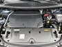 Peugeot e-5008 SUV Allure Avantage 73 kWh 210pk | Accu SOH 99,2% | Lage kilometerstand! | 503km WLTP Actieradius | 7 Zitplaatsen | Navigatie | 360° Camera | Half lederen AGR stoelen | Stoel- en stuurverwarming | Adaptieve Cruise Control | Climate Control | Parkeersensoren v+a | Dodehoeksensor | Led koplampen | Keyless | Draadloze Apple Carplay / Android Auto + Telefoonlader | Donker getint glas | Trekhaak | 19" Lichtmetalen velgen |
