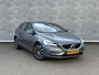 Volvo V40 1.5 T3 Dynamic Edition | Navigatie | Stoelverwarming | LED Koplampen | Parkeersensoren | Lichtmetalen Velgen 17 inch | High Performance Audio