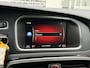 Volvo V40 1.5 T3 Dynamic Edition | Navigatie | Stoelverwarming | LED Koplampen | Parkeersensoren | Lichtmetalen Velgen 17 inch | High Performance Audio
