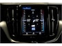 Volvo XC60 2.0 T8 AWD 287kW/390pk Aut8 Twin Engine Pro PANORAMADAK + LEER + ADAPT.CRUISE + PILOT ASSIST + PRIVACY GLASS + COMFORTSTOELEN + EL.TREKHAAK + BLIS + LANE ASSIST + COMFORTSTOELEN + MATRIX LED + PILOT ASSIST + ACHTERUITRIJCAMERA + PARKSENSOREN V&A + 18" LM-