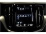 Volvo XC60 2.0 T8 AWD 287kW/390pk Aut8 Twin Engine Pro PANORAMADAK + LEER + ADAPT.CRUISE + PILOT ASSIST + PRIVACY GLASS + COMFORTSTOELEN + EL.TREKHAAK + BLIS + LANE ASSIST + COMFORTSTOELEN + MATRIX LED + PILOT ASSIST + ACHTERUITRIJCAMERA + PARKSENSOREN V&A + 18" LM-