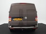 Volkswagen Transporter Transporter 2.0 TDI L2H1 | Parkeersensoren achter | Trekhaak | Apple Carplay/ Android Auto |