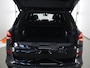 BMW X5 xDrive50e | M-Pakket Pro | Iconic Glow | Carbon in en exterieurpakket | Alcantara Hemel | Travel Pakket | Innovation Pack | Comfort-Pakket Plus | Comfort stoelen | Stoelverwarming/Koeling | SoftClose | 22" Lichtmetalen Jet Black | Fabrieksgarantie tot 08-2027 |