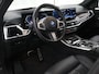 BMW X5 xDrive50e | M-Pakket Pro | Iconic Glow | Carbon in en exterieurpakket | Alcantara Hemel | Travel Pakket | Innovation Pack | Comfort-Pakket Plus | Comfort stoelen | Stoelverwarming/Koeling | SoftClose | 22" Lichtmetalen Jet Black | Fabrieksgarantie tot 08-2027 |