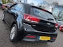 Kia Rio 1.0 T-GDI 101pk DynamicLine | Origineel NL | Navi | Apple Carplay+Android Auto | Airco | Cruise | Achteruitrijcamera | Pdc | Lichtsensor | Mistlampen | 15''lm