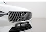 Volvo XC60 T6 Plug-in hybrid Ultra Dark | NIEUW | Panoramadak | 360° Camera | Head-Up | ACC | Stoel+Stuurverwarming