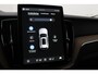 Volvo XC60 T6 Plug-in hybrid Ultra Dark | NIEUW | Panoramadak | 360° Camera | Head-Up | ACC | Stoel+Stuurverwarming