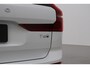 Volvo XC60 T6 Plug-in hybrid Ultra Dark | NIEUW | Panoramadak | 360° Camera | Head-Up | ACC | Stoel+Stuurverwarming