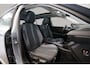 Peugeot e-2008 EV Allure 50 kWh | Panoramadak | Keyless | Camera | Adaptieve Cruise Control | All season banden