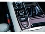 Volvo V60 2.0 T6 Recharge AWD Inscription | Trekhaak | Panorama dak | Achteruitrijcamera | Elektrisch Verstelbare Voorstoelen | Keyless Entry | Elektrische Achterklep | Navigatie | Apple Carplay | Android Auto