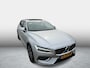 Volvo V60 2.0 T6 Recharge AWD Inscription | Plug-in Hybrid (PHEV) | Trekhaak | Panoramadak | Achteruitrijcamera | Elektrisch Verstelbare Voorstoelen | Keyless Entry | Elektrische Achterklep | Navigatie | Apple Carplay | Android Auto