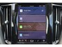Volvo XC60 T6 Recharge AWD Ultra Bright - Panorama/schuifdak - IntelliSafe Assist & Surround - 360º Camera - Harman/Kardon audio - Adaptieve LED koplampen - Verwarmde voorstoelen, stuur & achterbank - Parkeersensoren voor & achter - Elektr. bedienb. voorstoelen met geheugen - Head up display - Draadloze tel. lader - Extra getint glas - 20' LMV