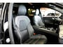 Volvo XC60 2.0 T8 AWD 335kW/456pk Aut8 Plug-in hybrid Ultra Black Edition PANORAMADAK + HARMAN/KARDON + EL.TREKHAAK + ADAPT.CRUISE + GOOGLE DASH + HEAD-UP + LANE ASSIST + STOELVERWARMING V&A + MATRIX LED + STUURVERWARMING + 360 CAMERA + PARKSENSOREN V&A + 21" LMV!!