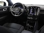 Volvo XC40 Recharge Core 70 kWh | SOH 95% | Warmtepomp | Trekhaak | Stoelverwarming | Stuurwielverwarming | Apple Carplay/Android Auto | Achteruitrijcamera |