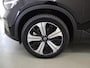 Volvo XC40 Recharge Core 70 kWh | SOH 95% | Warmtepomp | Trekhaak | Stoelverwarming | Stuurwielverwarming | Apple Carplay/Android Auto | Achteruitrijcamera |