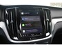 Volvo V60 T6 Plug-in hybrid AWD Plus Dark | Trekhaak | Rondomzicht camera | Verwarmbare voorstoelen + achterbank | Premium audio by Harman Kardon | Verwarmbaar stuurwiel + voorruit