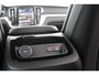 Volvo V60 T6 Plug-in hybrid AWD Plus Dark | Trekhaak | Rondomzicht camera | Verwarmbare voorstoelen + achterbank | Premium audio by Harman Kardon | Verwarmbaar stuurwiel + voorruit