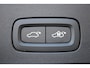 Volvo V60 T6 Plug-in hybrid AWD Plus Dark | Trekhaak | Verwarmbare voorstoelen+stuurwiel+achterbank | Premium audio by Harman Kardon | Rondom zichtcamera | Verwarmbare voorruit | Keyless |