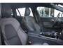 Volvo V60 T6 Plug-in hybrid AWD Plus Dark | Trekhaak | Verwarmbare voorstoelen+stuurwiel+achterbank | Premium audio by Harman Kardon | Rondom zichtcamera | Verwarmbare voorruit | Keyless |
