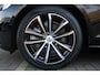 Volvo V60 T6 Plug-in hybrid AWD Plus Dark | Trekhaak | Verwarmbare voorstoelen+stuurwiel+achterbank | Premium audio by Harman Kardon | Rondom zichtcamera | Verwarmbare voorruit | Keyless |