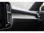 Volvo XC40 Plug-in Hybrid T4 Inscription Expression | Lederen Bekleding | Lichtmetalen Velgen 19 inch | Parkeersensoren | Navigatie | Elektrische Achterklep | Keyless Entry