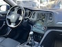 Renault Megane Estate 1.5 Blue dCi Bose Airco Cruise control Parkeersensoren achter Telefoonverbinding Stuurwielbediening 5-Persoons Navigatiesysteem Lichtmetalenvelgen Euro 6