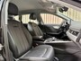Audi A4 Avant 35 TFSI Sport Automaat / Full Led / Leder / Stoelverwarming / Adaptive Cruise / Elek. Trekhaak / PDC / LED / 19"LMV
