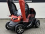 Renault Twizy Intense (INCLUSIEF ACCU) (Vanaf 16 jaar) 45 KM uitvoering | 2 Persoons | Dealer Onderhouden