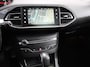 Peugeot 308 SW 1.2 e-THP Première | Climate Control | Cruise control | Panoramadak | Trekhaak | Navigatie | Parkeersensoren | Lichtmetalen velgen | Handel/ Export!