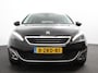 Peugeot 308 SW 1.2 e-THP Première | Climate Control | Cruise control | Panoramadak | Trekhaak | Navigatie | Parkeersensoren | Lichtmetalen velgen | Handel/ Export!