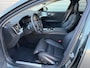 Volvo V60 T6 Plug-in hybrid AWD Ultra Dark / Massage / B&W audio / Stoelventilatie / Panoramadak /
