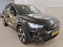 Volvo XC40 Recharge P8 AWD R-Design 1e Eigenaar | Dealer Onderh | BTW | NL-Auto | SOH89% | Trekhaak | Camera | WinterPack | Memory | Elek Stoel+Klep | Harman | Climate | Carplay | Navi | ACC | Full Led | PDC