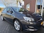 Opel Astra 1.4 Turbo Design Ed. NIEUWE APK / SPORTSTOELEN / TREKHAAK / NAVI