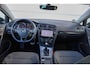 Volkswagen Golf 1.5 TSI 130pk DSG Comfortline | Trekhaak | Achteruitrijcamera | Apple Carplay/ Android Auto