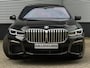 BMW 7-Serie 740d xDrive M-Sport - Dak - Active Steering - Standkachel - Massagezetels