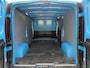 Renault Trafic 2.0 DCI 150PK Automaat L2H1 Cruise Control Airco sidebars camera Parkeersensoren Voor Achter Stoelverwarming