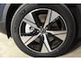 Volvo XC40 231PK Recharge Pure Electric Core Navigatie / Stoelverwarming / Stuurverwarming / Elektrische achterklep / Cruise control / 19" / All season banden