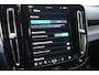 Volvo XC40 231PK Recharge Pure Electric Core Navigatie / Stoelverwarming / Stuurverwarming / Elektrische achterklep / Cruise control / 19" / All season banden