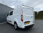Ford Transit Custom 2.0 TDCI / L2H1 / DUBBEL CABINE / 1e EIG. / TREKHAAK / IMPERIAAL / CAMERA / CRUISE / 6 PERSOONS